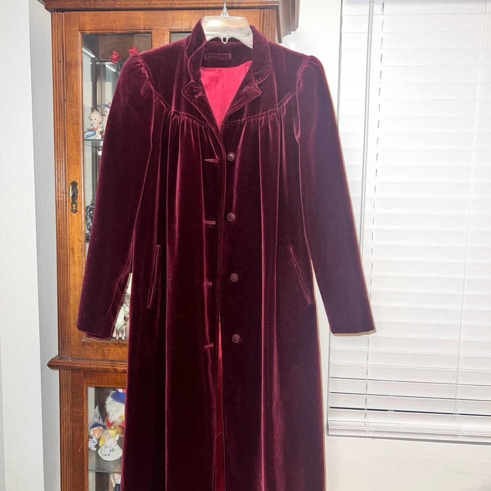 Elegant Velvet Long Coat in Rich Burgundy